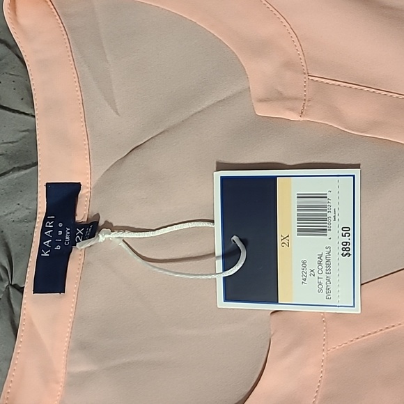 Peach blouse - Picture 2 of 2